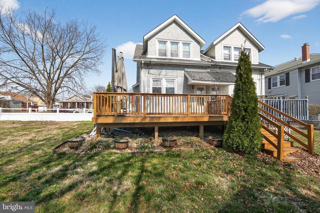 1712 ORCHARD AVE, Folsom, PA 19033