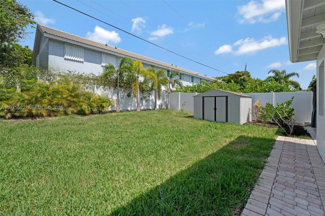 309 SE 3rd Ter, Deerfield Beach, FL 33441