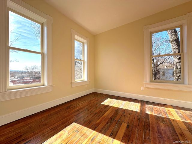 31 Dubois Street 6, Newburgh, NY 12550