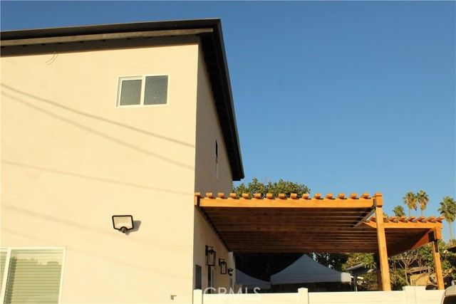 14665 Brand Boulevard, San Fernando, CA 91345