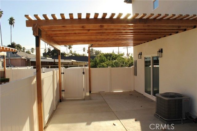 14665 Brand Boulevard, San Fernando, CA 91345