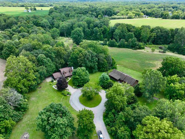 6721 Cedar Lane, Garrett, IN 46738