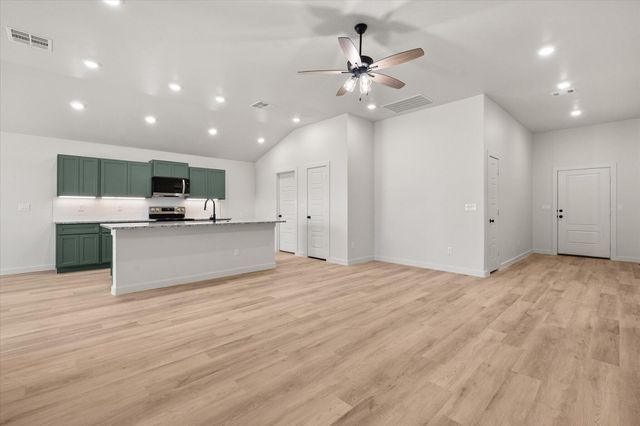 12006 Iola, Lubbock, TX 79424