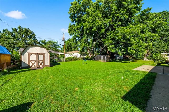 808 Lightwood Drive, Hazelwood, MO 63042