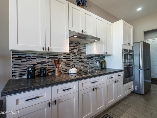 40130 N 7TH Street, Phoenix, AZ 85086