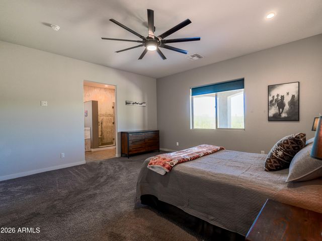 40130 N 7TH Street, Phoenix, AZ 85086