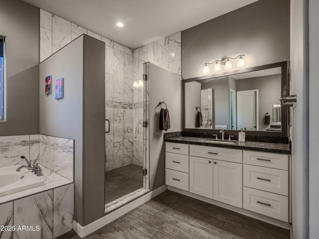 40130 N 7TH Street, Phoenix, AZ 85086