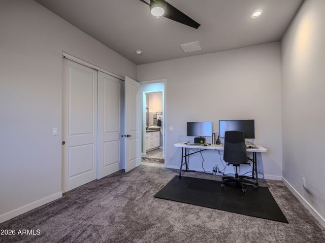 40130 N 7TH Street, Phoenix, AZ 85086