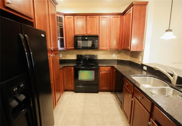 7936 LIMESTONE LANE 7936, Sarasota, FL 34233
