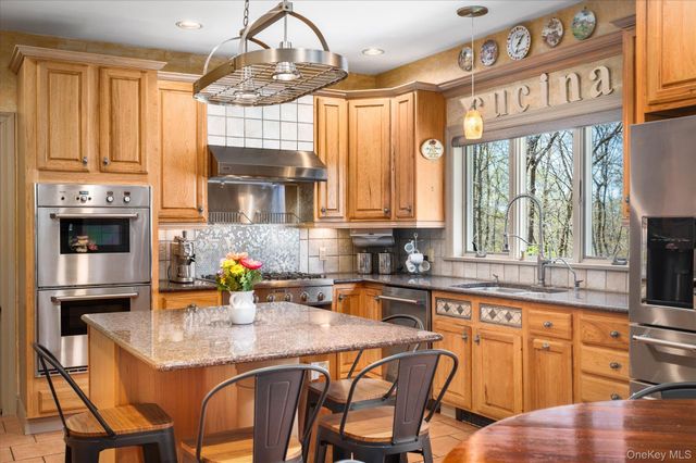 85 Orchard Hill Road, Carmel, NY 10512