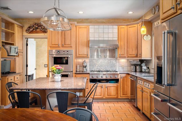 85 Orchard Hill Road, Carmel, NY 10512