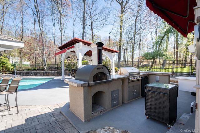 85 Orchard Hill Road, Carmel, NY 10512