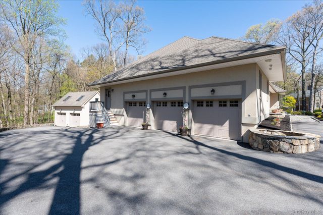 85 Orchard Hill Road, Carmel, NY 10512