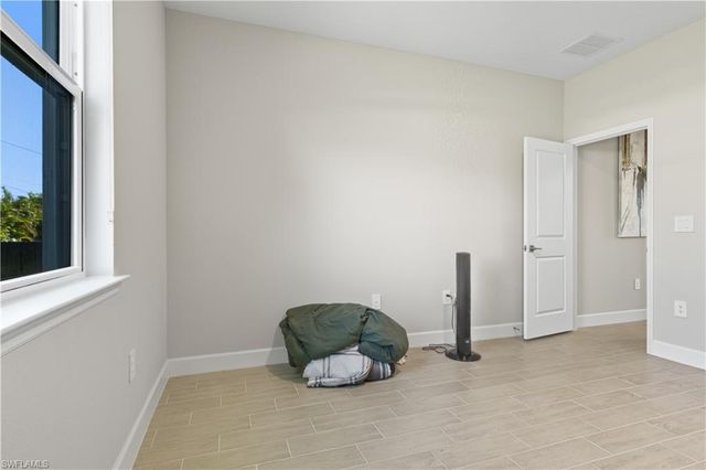 525 Tropicana PKWY W, Cape Coral, FL 33993