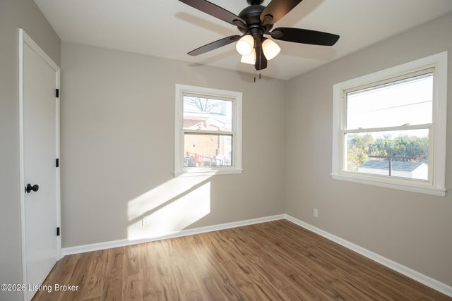 3607 Saint Edwards Dr, Jeffersontown, KY 40299