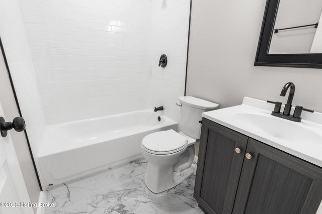 3607 Saint Edwards Dr, Jeffersontown, KY 40299