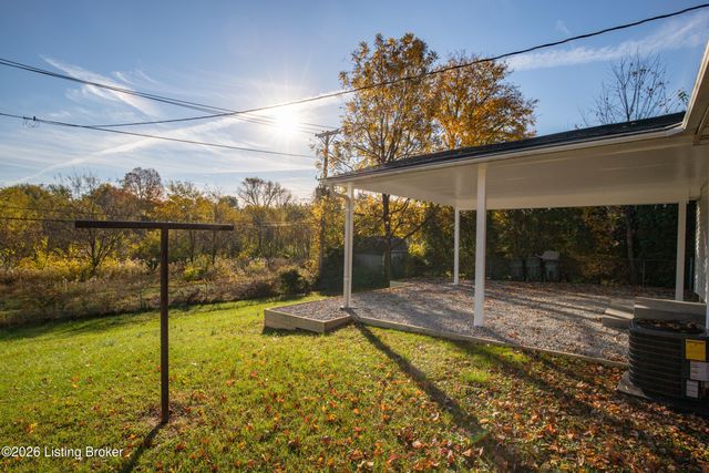 3607 Saint Edwards Dr, Jeffersontown, KY 40299