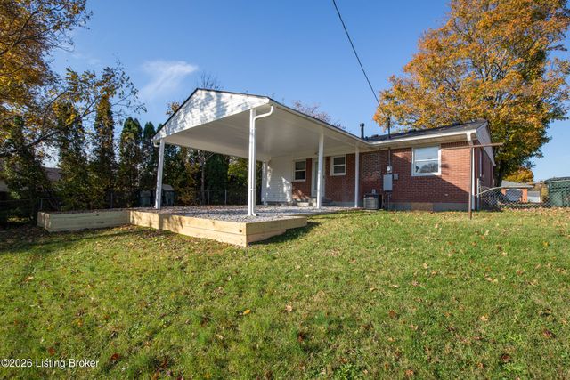 3607 Saint Edwards Dr, Jeffersontown, KY 40299