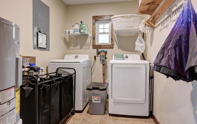 22351 S 672 Road, Wyandotte, OK 74370