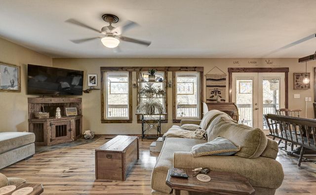 22351 S 672 Road, Wyandotte, OK 74370