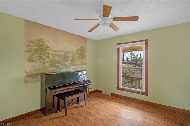 2533 Reedy Creek Road, Lexington, NC 27295