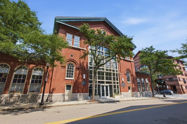 106 13th Street 321, Boston, MA 02129