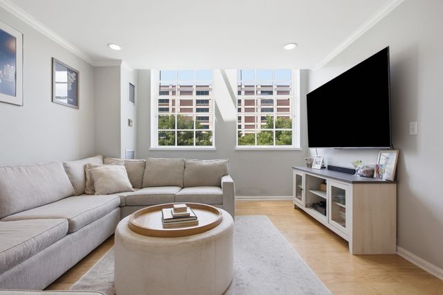 106 13th Street 321, Boston, MA 02129