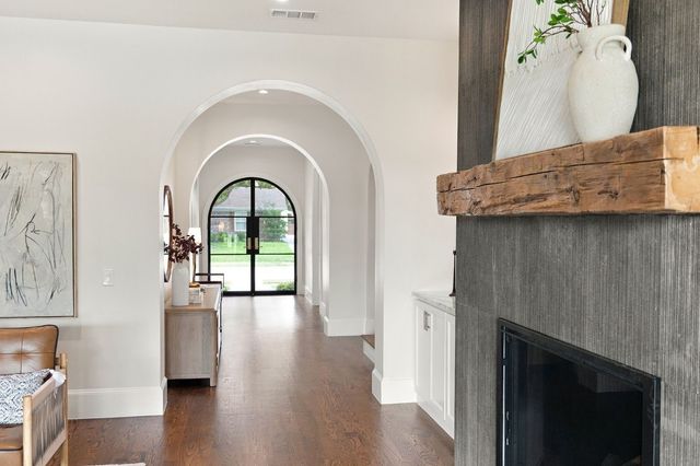 3368 Dorado Beach Drive, Farmers Branch, TX 75234