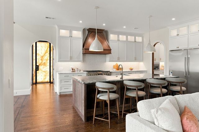 3368 Dorado Beach Drive, Farmers Branch, TX 75234
