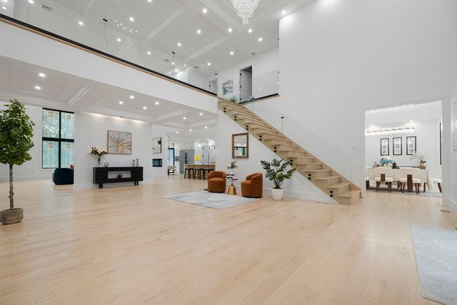 197 Woburn St, Lexington, MA 02420