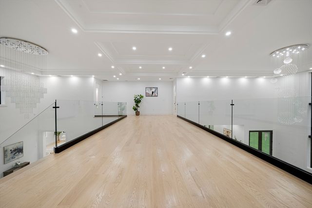 197 Woburn St, Lexington, MA 02420