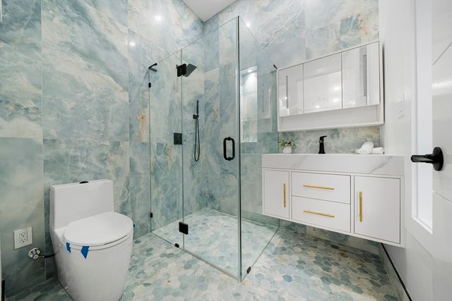 197 Woburn St, Lexington, MA 02420