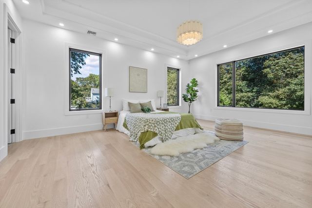 197 Woburn St, Lexington, MA 02420