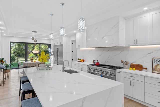 197 Woburn St, Lexington, MA 02420