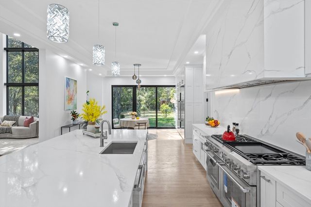 197 Woburn St, Lexington, MA 02420