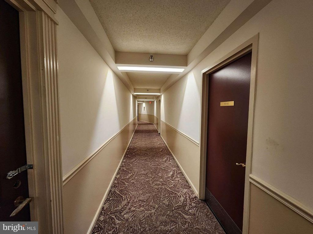 15101 INTERLACHEN DR #1-301, Silver Spring, MD 20906