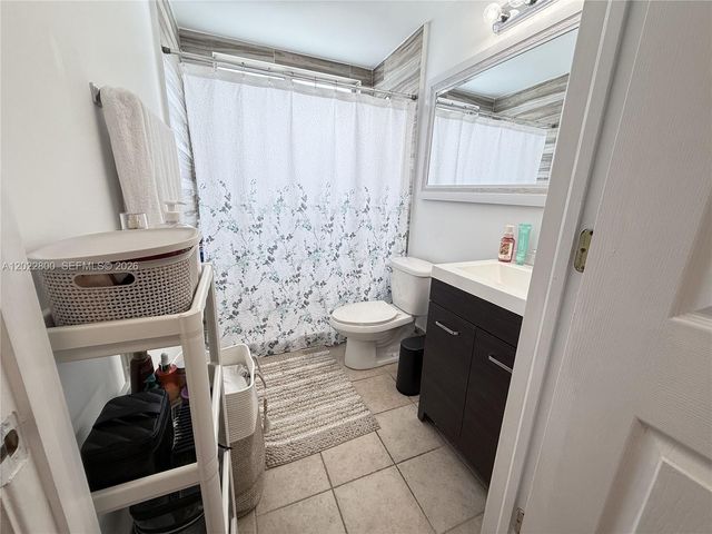 115 SW 42nd Ave 402, Miami, FL 33134