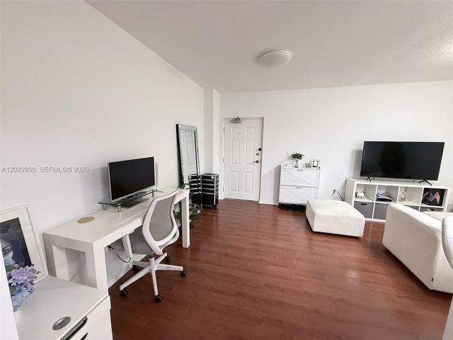 115 SW 42nd Ave 402, Miami, FL 33134