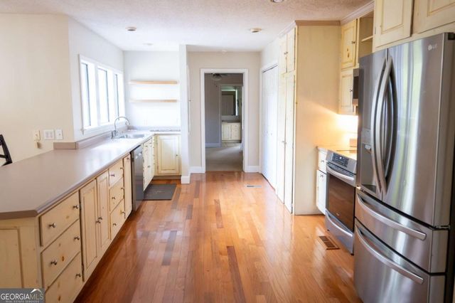 371 Burketts Ferry Road, Hazlehurst, GA 31539