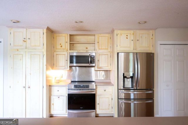 371 Burketts Ferry Road, Hazlehurst, GA 31539