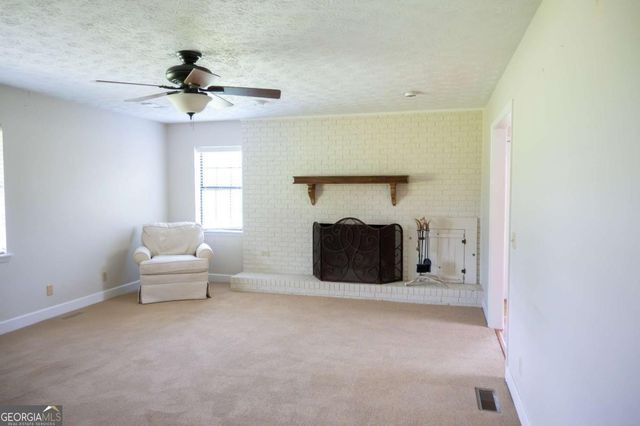 371 Burketts Ferry Road, Hazlehurst, GA 31539