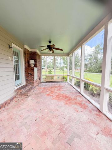 371 Burketts Ferry Road, Hazlehurst, GA 31539