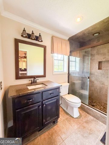 371 Burketts Ferry Road, Hazlehurst, GA 31539