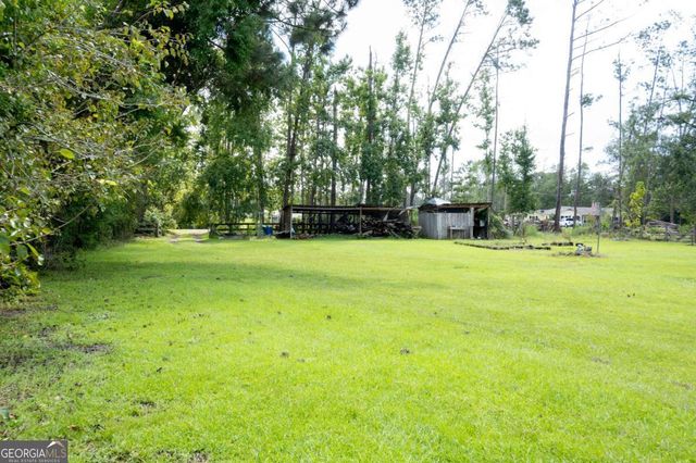 371 Burketts Ferry Road, Hazlehurst, GA 31539