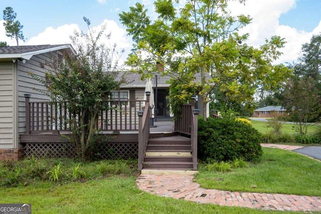 371 Burketts Ferry Road, Hazlehurst, GA 31539