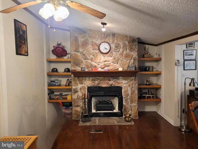 1729 COLORA RD, Colora, MD 21917