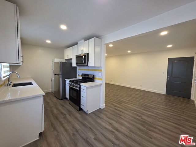 707 Strand Street 3, Santa Monica, CA 90405