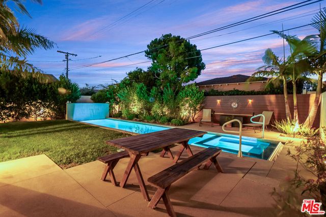 6411 W 85th Street, Los Angeles, CA 90045