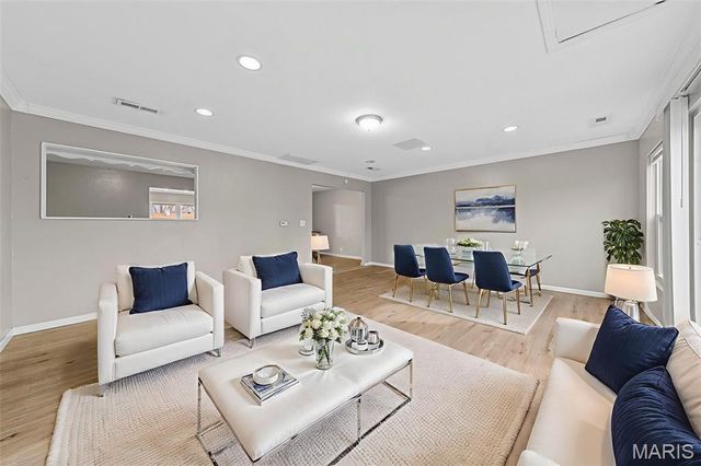 258 Palm Drive, Hazelwood, MO 63042