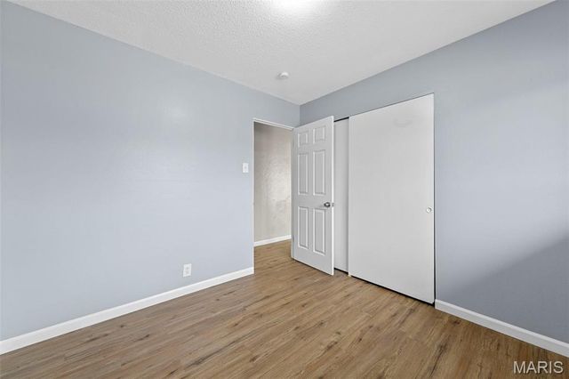 258 Palm Drive, Hazelwood, MO 63042